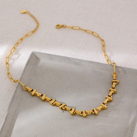 Sale!! Metal 18K Short Chain Choker Necklace - Picture 2 of 6